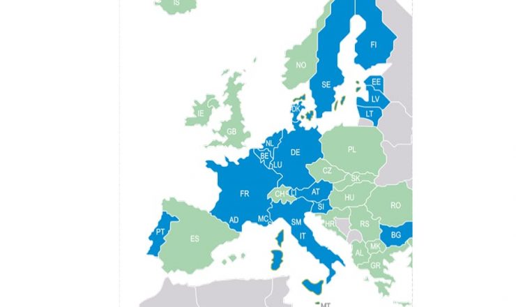 欧州単一特許制度に参加する17か国を示す欧州地図。フランス、ドイツ、イタリアなどが青色で示されている。